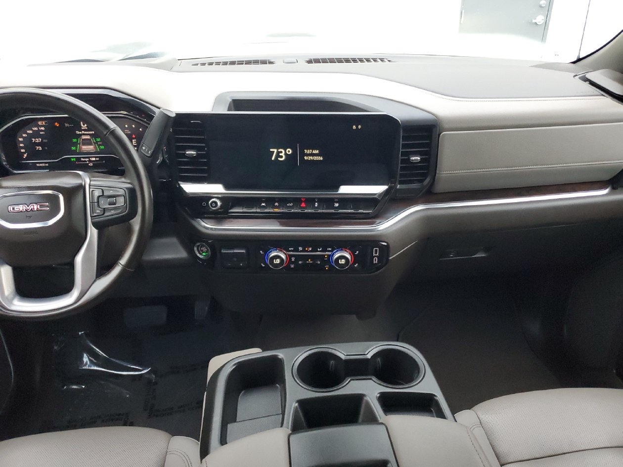Used 2025 GMC Sierra 1500 SLT RWD image 14