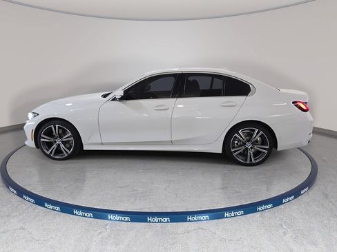 Used 2024 BMW 330i Sedan w/ Convenience Package RWD image 11