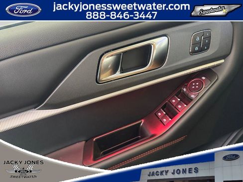 New 2026 Ford Explorer ST-Line AWD/4WD image 17