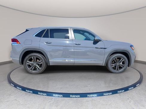 Used 2022 Volkswagen Atlas Cross Sport SEL R-Line AWD/4WD image 5