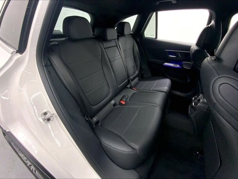 New 2026 Mercedes-Benz GLC 300 image 14