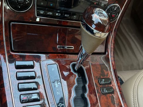 Used 2004 Maybach 57 image 38