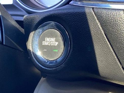 Used 2018 Buick Regal Essence w/ Driver Confidence Package #1 image 13