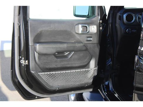 Used 2021 Jeep Wrangler Unlimited Sahara image 7