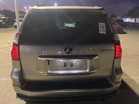 Used 2022 Lexus GX 460 Luxury w/ Sport Design Package image 5