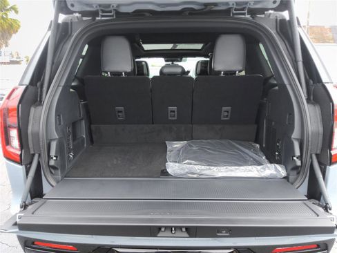 New 2026 Ford Expedition Platinum w/ Stealth Appearance Package AWD/4WD image 19