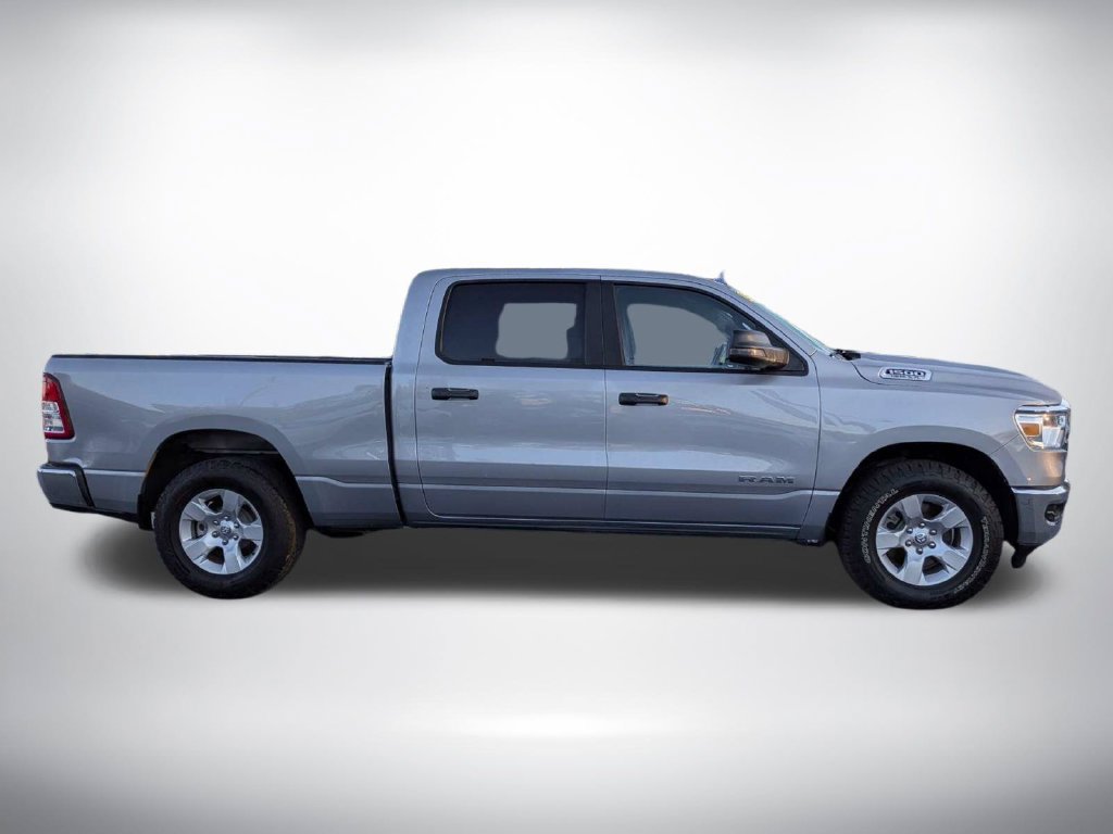 Used 2023 RAM 1500 Lone Star AWD/4WD image 3