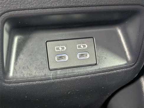 Used 2025 Toyota Corolla LE FWD image 36