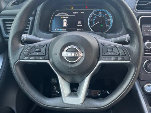 Used 2024 Nissan Leaf S FWD image 19