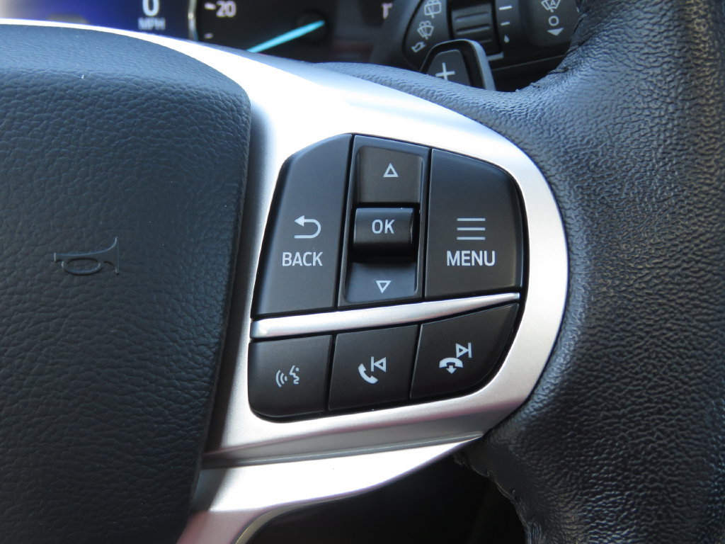 Used 2021 Ford Explorer Limited w/ Equipment Group 301A AWD/4WD image 25