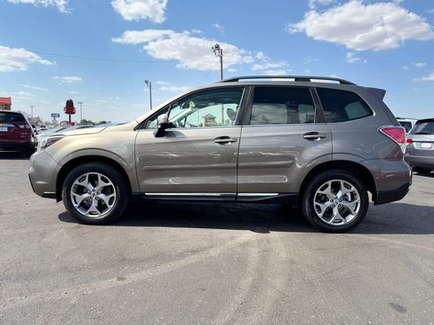 Used 2017 Subaru Forester 2.5i Touring AWD/4WD image 6