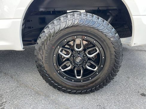 Used 2017 Ford F150 XL w/ Equipment Group 101A Mid AWD/4WD image 13