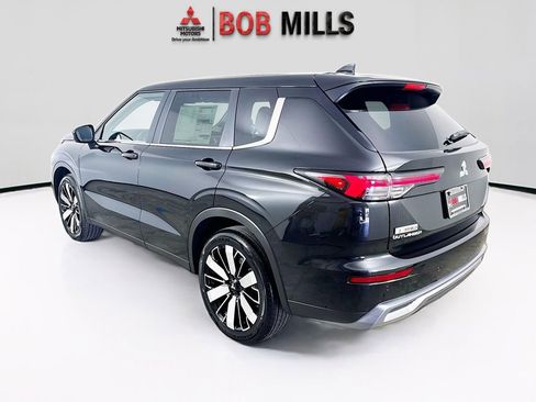 New 2026 Mitsubishi Outlander SE image 5