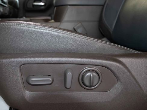 Used 2022 GMC Sierra 1500 Denali w/ Denali Premium Package image 11