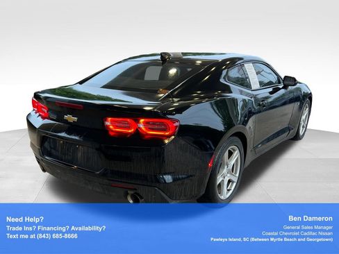 Used 2019 Chevrolet Camaro LT w/ Technology Package RWD image 5