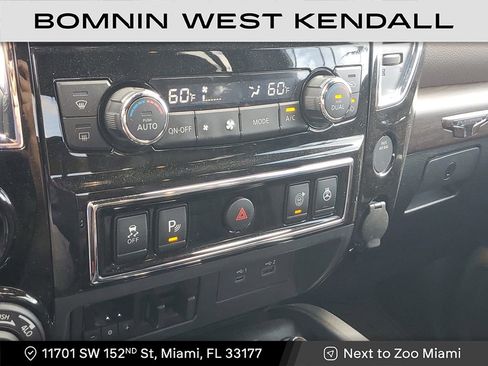 Used 2021 Nissan Titan Platinum Reserve w/ Moonroof Package image 27