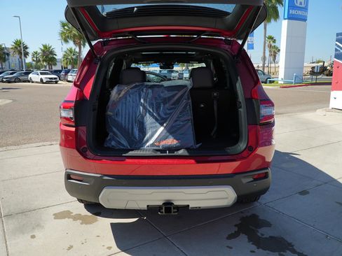 New 2025 Honda Pilot TrailSport image 7