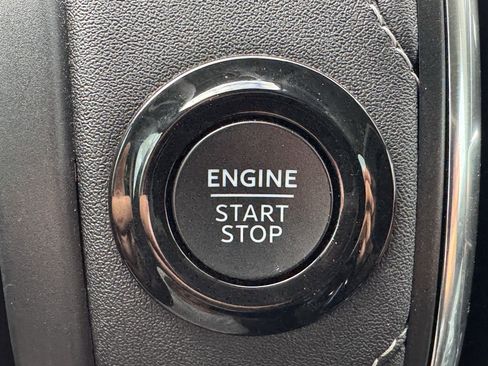 Used 2025 Ford Expedition Platinum image 22