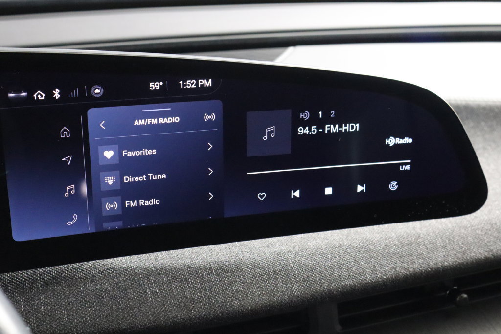 Used 2023 Lucid Air Pure AWD/4WD image 31