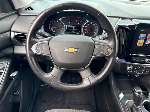Used 2018 Chevrolet Traverse LT image 17