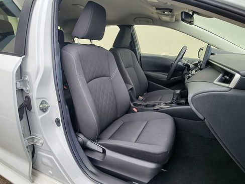 Used 2023 Toyota Corolla LE image 25