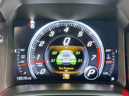 Used 2019 Chevrolet Corvette Stingray Coupe w/ 1LT image 12