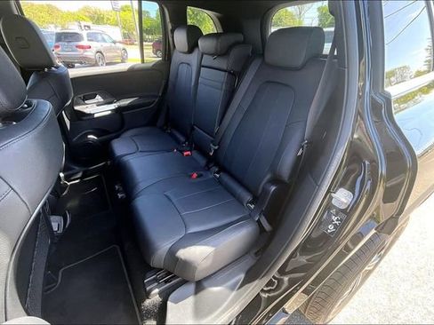 Used 2025 Mercedes-Benz GLB 250 image 19