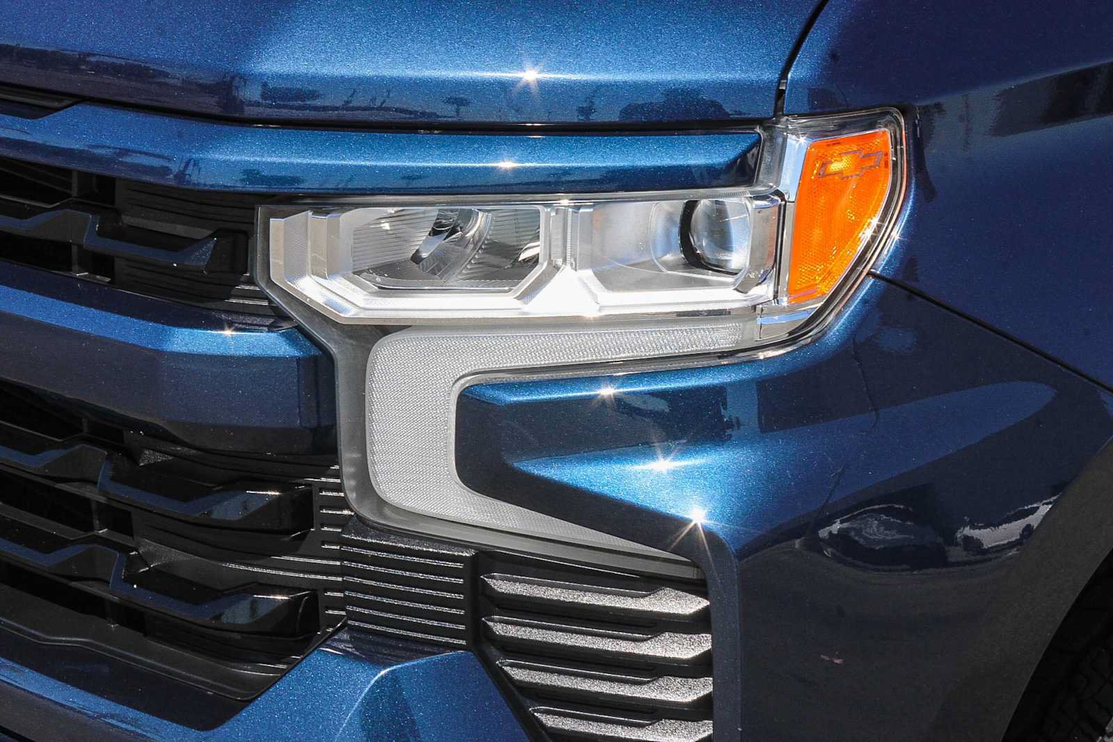 Used 2022 Chevrolet Silverado 1500 RST AWD/4WD image 10