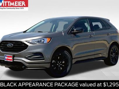 New 2023 Ford Edge SE w/ Black Appearance Package