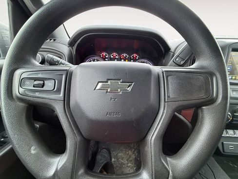 Used 2019 Chevrolet Silverado 1500 Custom Trail Boss w/ Custom Convenience Package image 11