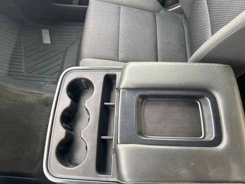 Used 2018 Chevrolet Silverado 1500 LT w/ All Star Edition image 31