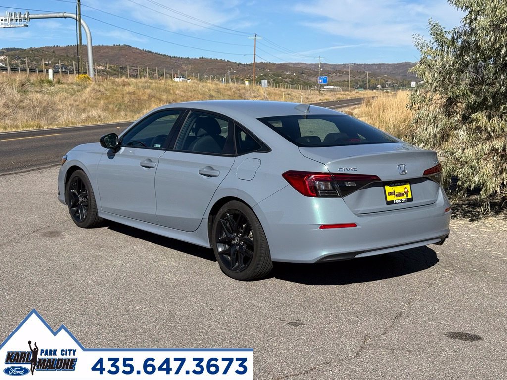 Used 2023 Honda Civic Sport image 3