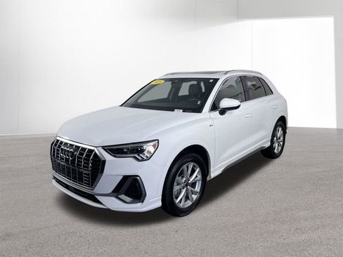Used 2025 Audi Q3 2.0T Premium image 42