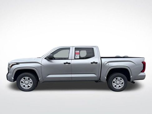 New 2025 Toyota Tundra SR image 7