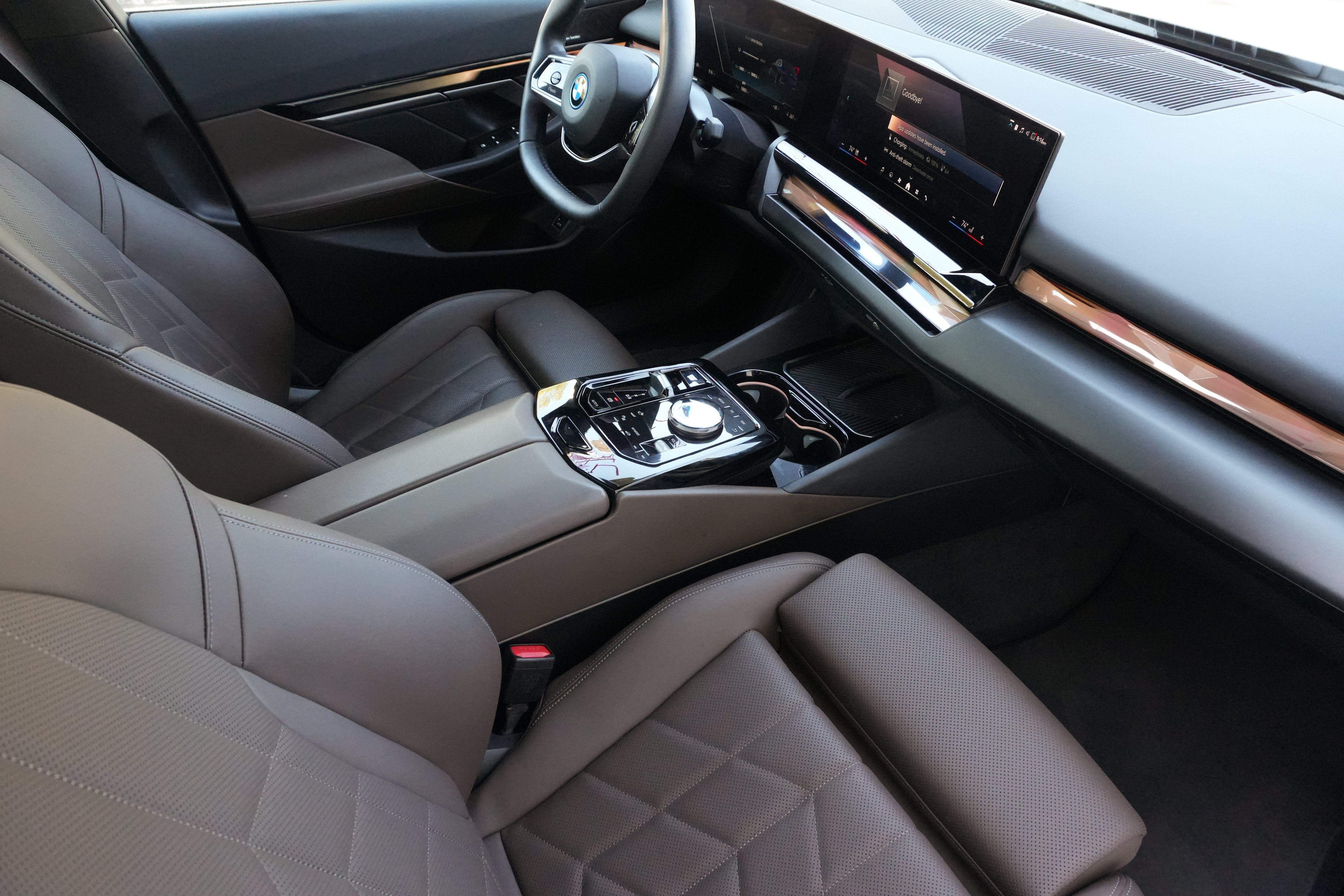 Certified 2024 BMW i5 eDrive40i w/ Premium Package RWD image 11