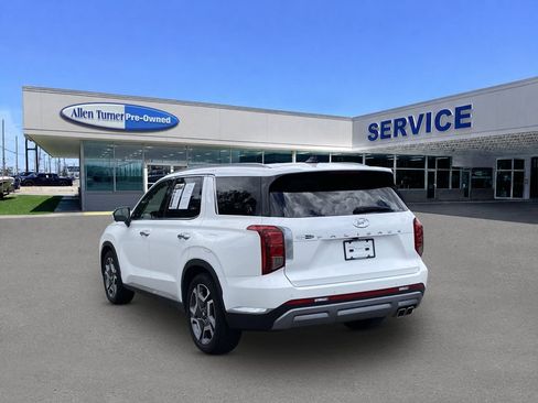 Used 2023 Hyundai Palisade Limited w/ Cargo Package FWD image 6