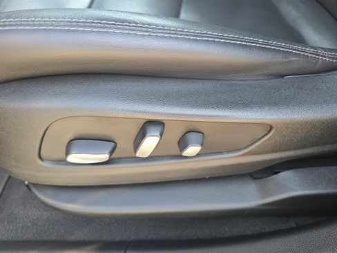 Used 2021 Cadillac XT5 Premium Luxury image 6