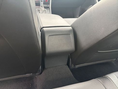 Used 2025 Volkswagen Jetta SE image 23