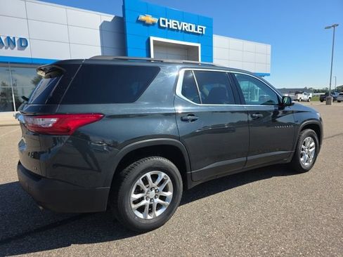 Used 2020 Chevrolet Traverse LT w/ Driver Confidence II Package AWD/4WD image 46