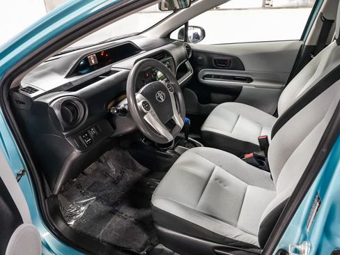Used 2014 Toyota Prius C One FWD image 17