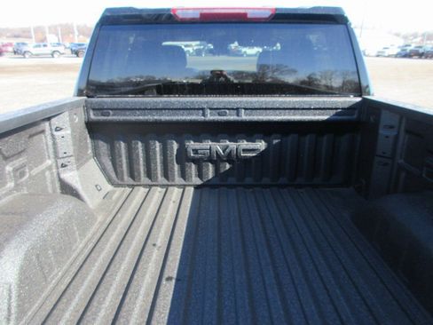 New 2026 GMC Sierra 1500 SLE image 7