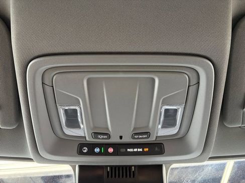 Certified 2025 Chevrolet Silverado 1500 W/T w/ WT Value Package image 11