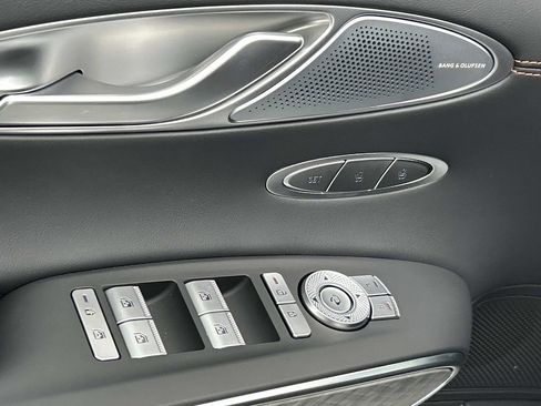 New 2026 Genesis GV70 2.5T Sport Prestige AWD/4WD image 19