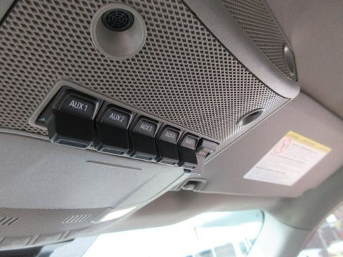 Used 2022 Ford F550 2WD Regular Cab Super Duty image 22