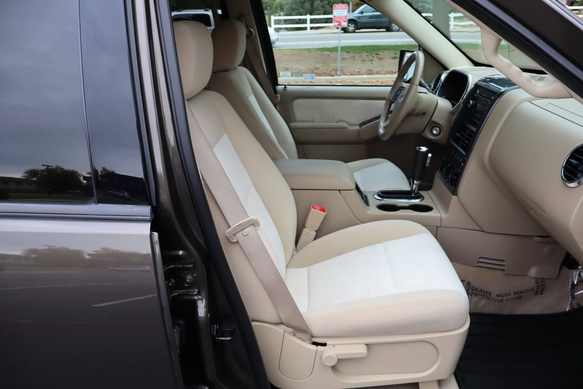 Used 2008 Ford Explorer XLT AWD/4WD image 22