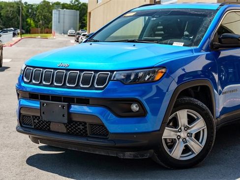 Used 2022 Jeep Compass Latitude w/ Convenience Group image 3