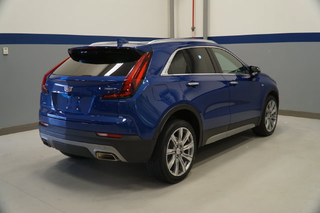 Used 2023 Cadillac XT4 Premium Luxury w/ Driver Assist Package AWD/4WD image 7