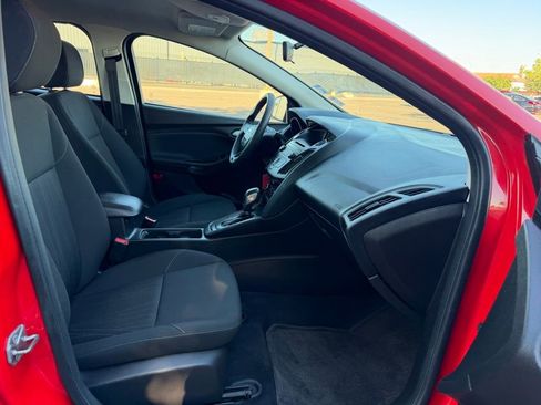 Used 2016 Ford Focus SE image 17