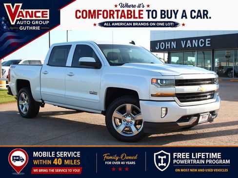 Used 2018 Chevrolet Silverado 1500 LT w/ Texas Edition AWD/4WD image 1