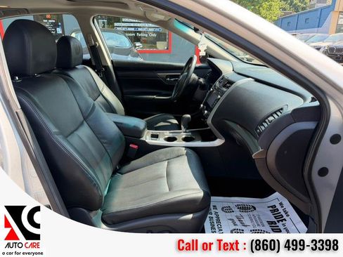 Used 2015 Nissan Altima 2.5 SL w/ Technology Package FWD image 9